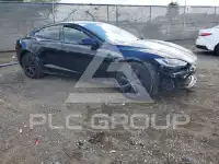 2021 Tesla Model S фото