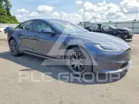 2021 Tesla Model S фото