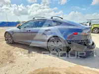 2021 Tesla Model S фото