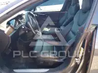 2021 Tesla Model S фото