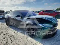 2021 Tesla Model S фото