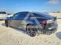 2021 Tesla Model S фото