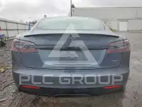 2021 Tesla Model S фото