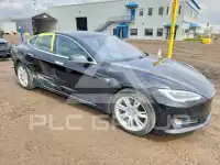 2021 Tesla Model S фото
