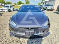 2021 Tesla Model S фото