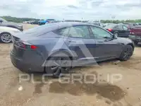2021 Tesla Model S фото