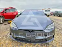 2021 Tesla Model S photo