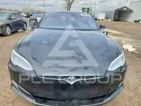 2021 Tesla Model S фото