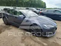 2021 Tesla Model S фото