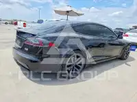 2021 Tesla Model S фото