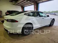 2021 Tesla Model S фото