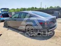 2021 Tesla Model S фото