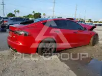 2021 Tesla Model S фото