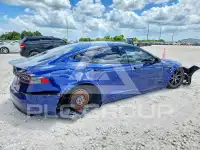2021 Tesla Model S фото