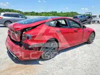 2021 Tesla Model S фото