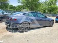 2021 Tesla Model S фото
