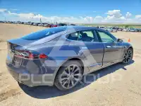 2021 Tesla Model S фото