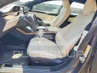 2021 Tesla Model S фото