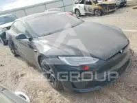 2021 Tesla Model S фото