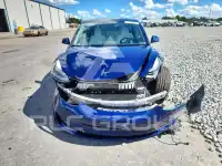 2021 Tesla Model 3 фото