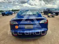 2021 Tesla Model 3 фото
