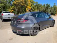 2021 Tesla Model 3 фото