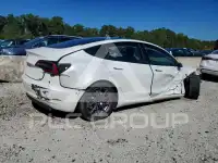 2021 Tesla Model 3 фото
