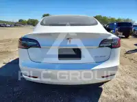 2021 Tesla Model 3 фото