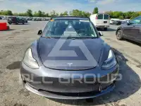 2021 Tesla Model 3 photo
