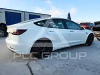 2021 Tesla Model 3 photo