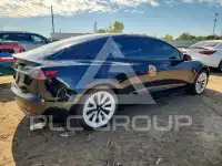 2021 Tesla Model 3 фото