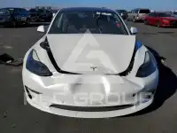 2021 Tesla Model 3 photo