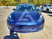 2021 Tesla Model 3 фото
