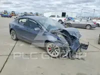 2021 Tesla Model 3 фото