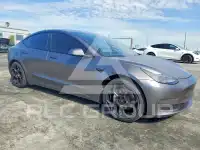 2021 Tesla Model 3 фото