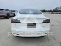 2021 Tesla Model 3 photo