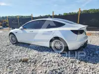 2021 Tesla Model 3 фото