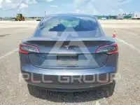 2021 Tesla Model 3 фото