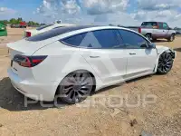 2021 Tesla Model 3 фото