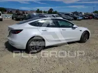 2021 Tesla Model 3 фото