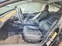2021 Tesla Model 3 фото