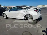 2021 Tesla Model 3 фото