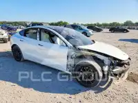 2021 Tesla Model 3 фото