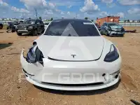 2021 Tesla Model 3 фото