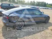 2021 Tesla Model 3 фото