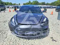 2021 Tesla Model 3 фото