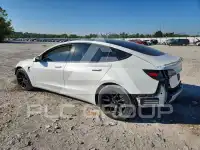 2021 Tesla Model 3 фото
