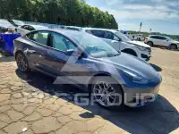 2021 Tesla Model 3 фото