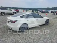 2021 Tesla Model 3 фото