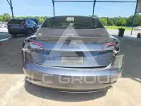 2021 Tesla Model 3 фото